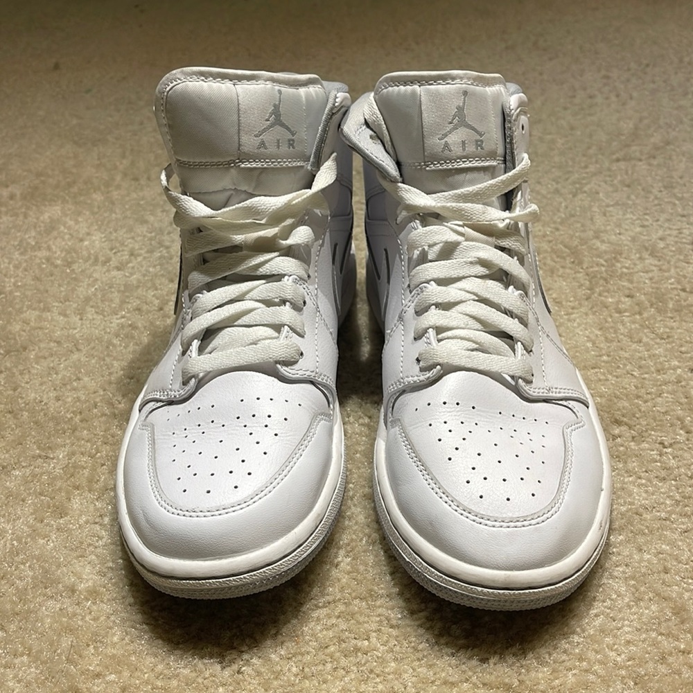 Air Jordan 1 Sneakers